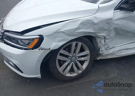 2017 Volkswagen Passat 1.8T Sel Premium из США, поврежденный, VIN 1VWCT7A30HC031648